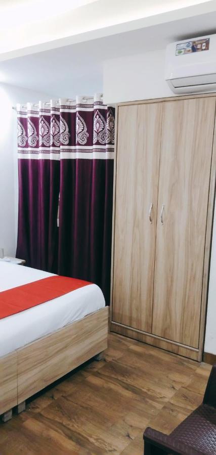 Hotel Golden Bliss At New Delhi Airport Exterior photo